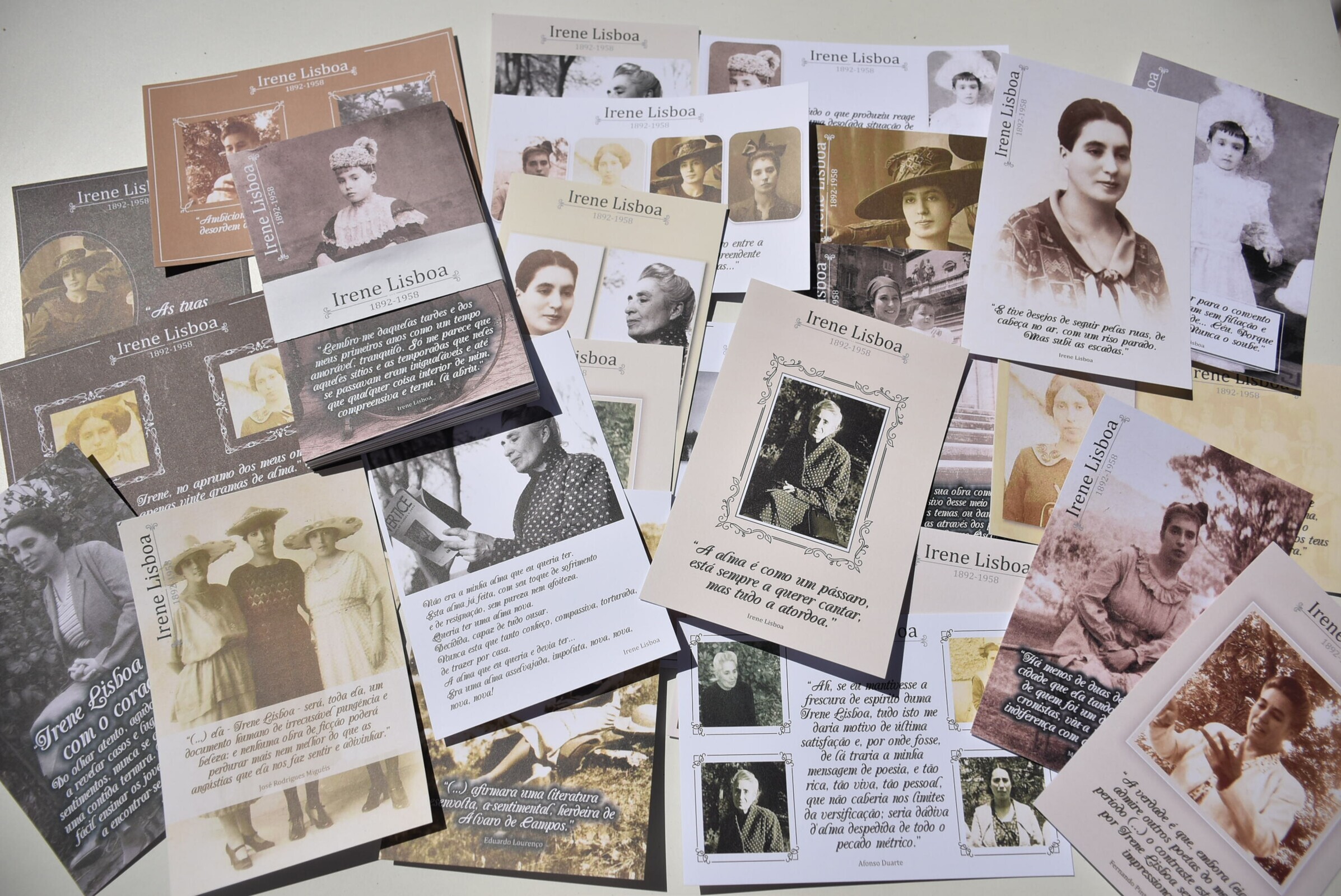 Postais Irene Lisboa